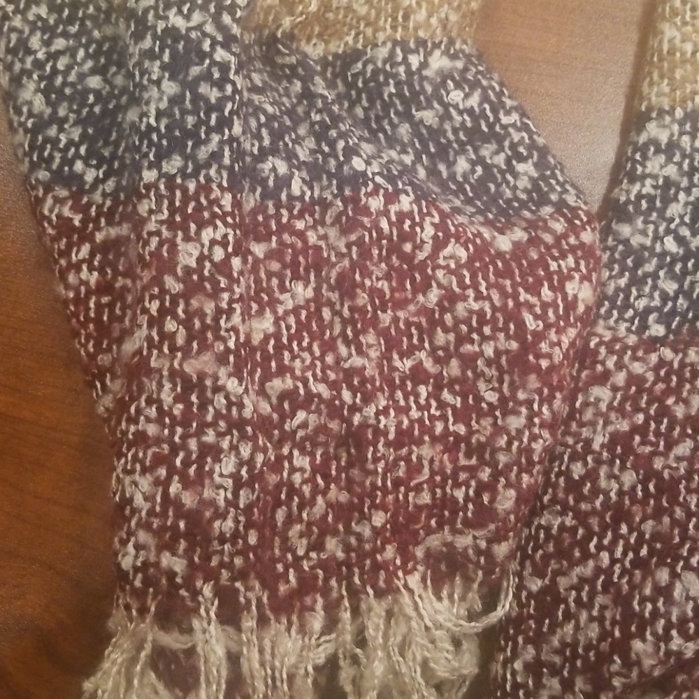 Scarf - Picture 3 of 4